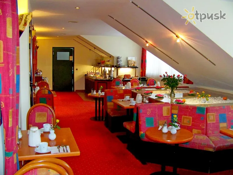 Фото отеля Amadeus ROYAL Berlin Hotel 3* Берлін Німеччина бари та ресторани