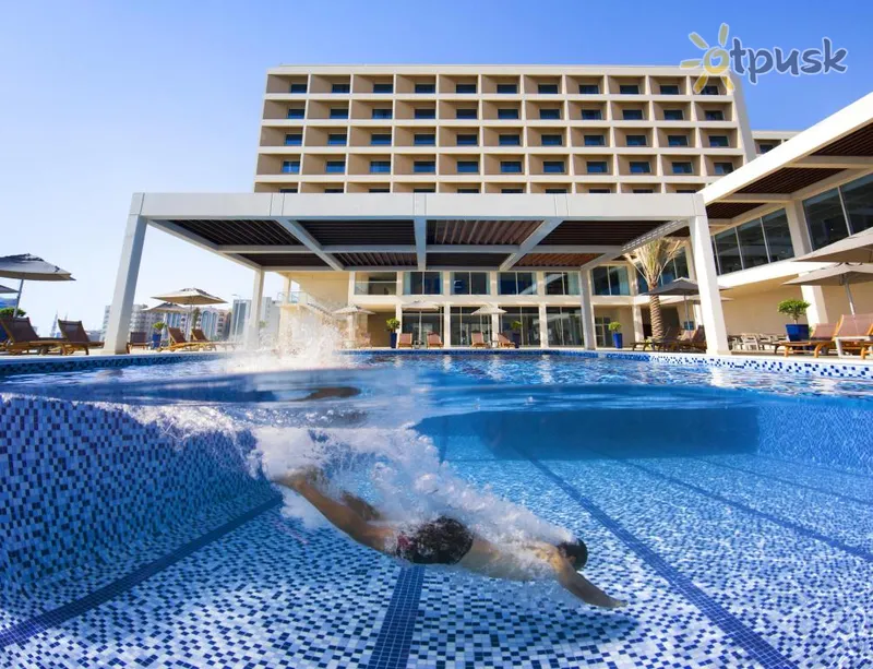 Фото отеля Hilton Garden Inn Ras Al Khaimah 4* Rasalhaima AAE ārpuse un baseini