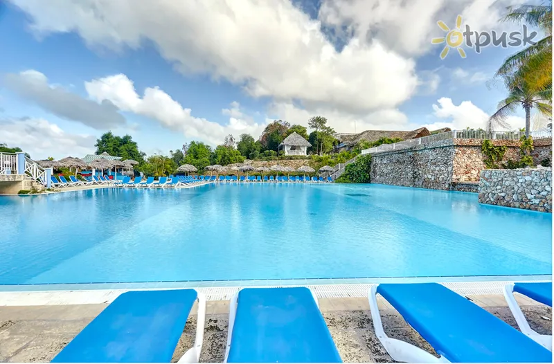 Фото отеля Memories Beach Resort 4* Holguins Kuba ārpuse un baseini