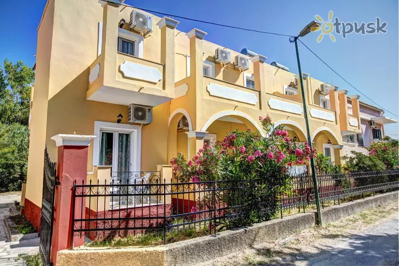 Фото отеля Helios Apartments 2* par. Korfu Grieķija ārpuse un baseini