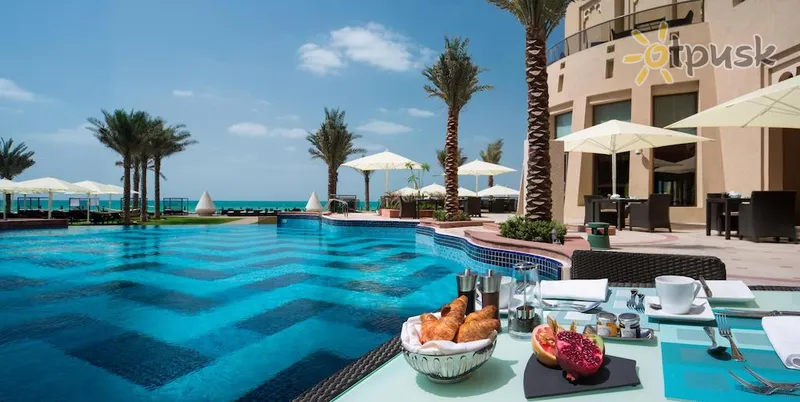 Фото отеля Bahi Ajman Palace Hotel 5* Аджман ОАЭ экстерьер и бассейны