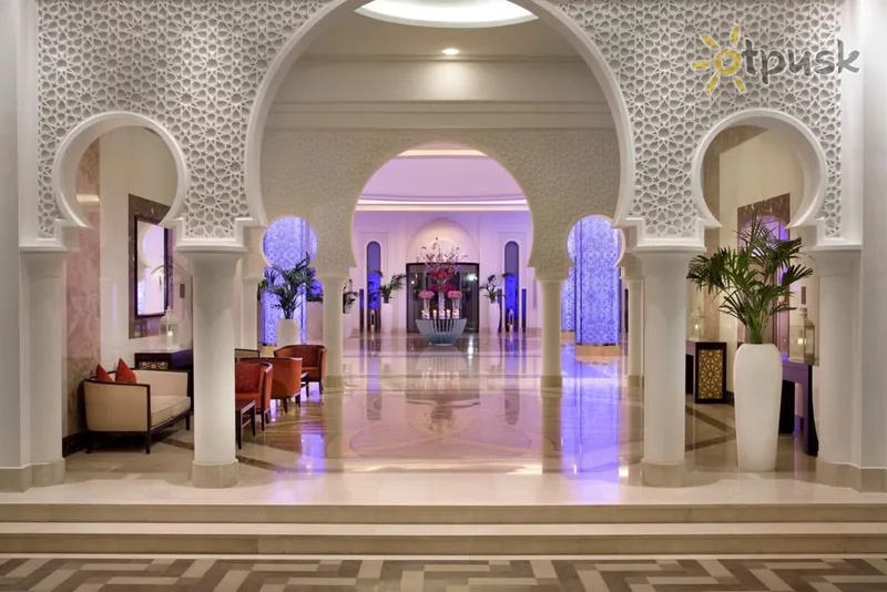 Фото отеля Bahi Ajman Palace Hotel 5* Аджман ОАЕ лобі та інтер'єр