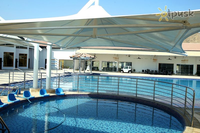 Фото отеля Mirage Bab Al Bahr 4* Фуджейра ОАЭ экстерьер и бассейны