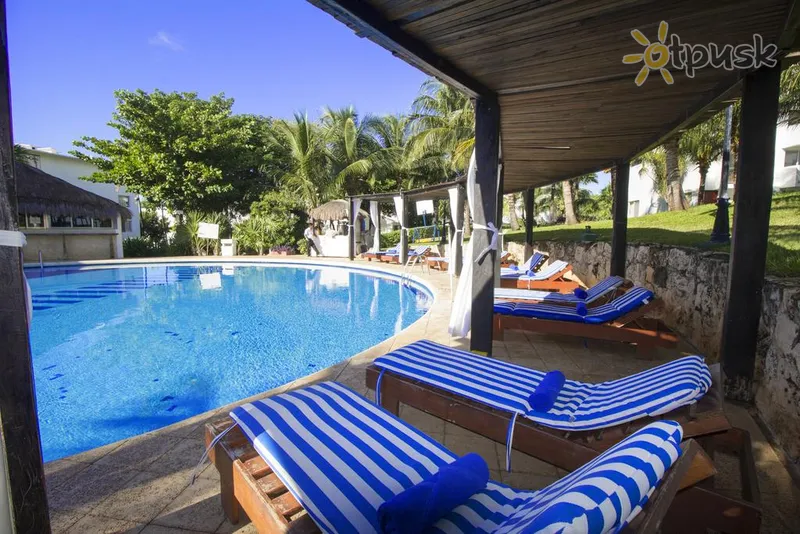 Фото отеля Dos Playas Faranda Cancun Hotel 4* Канкун Мексика екстер'єр та басейни