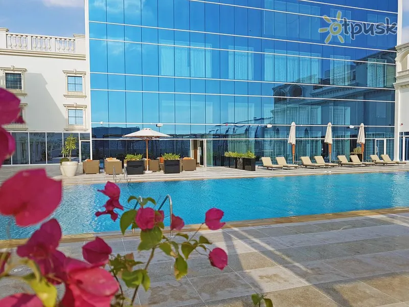 Фото отеля Radisson Blu Ajman Hotel 5* Аджман ОАЭ экстерьер и бассейны
