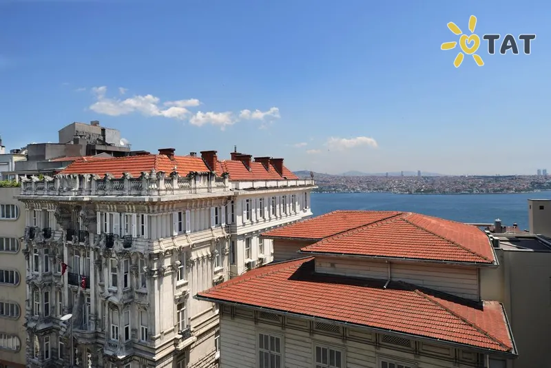 Фото отеля Maroon Bosphorus Hotel 3* Стамбул Туреччина екстер'єр та басейни