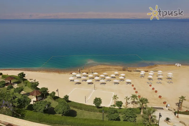Фото отеля Crowne Plaza Jordan Dead Sea Resort & Spa 5* Мертвое море Иордания пляж