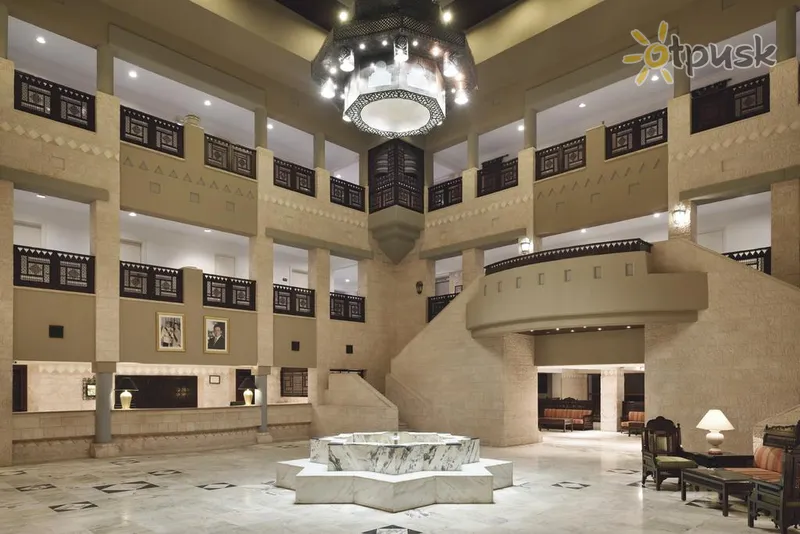 Фото отеля Movenpick Nabatean Castle Hotel 5* Петра Йорданія лобі та інтер'єр