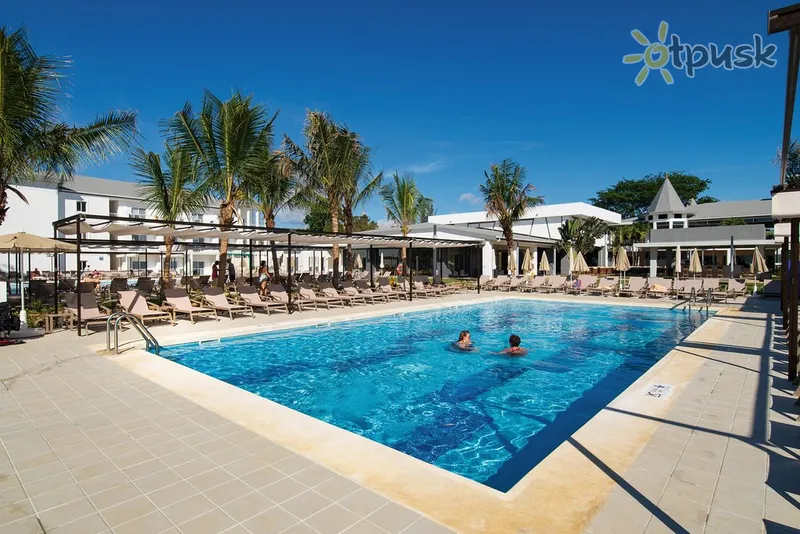 Фото отеля Riu Palace Tropical Bay Hotel 5* Негріл Ямайка екстер'єр та басейни