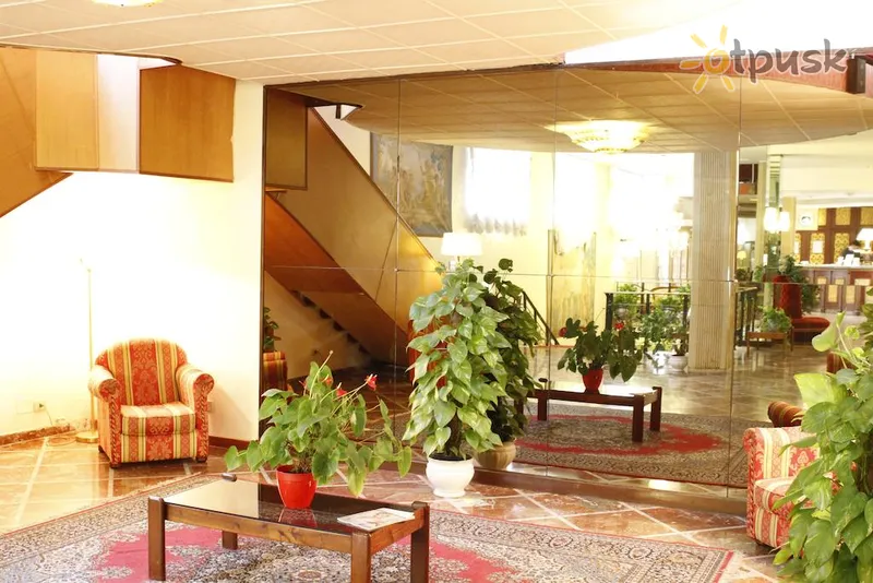 Фото отеля Grand Hotel Hermitage 4* Рим Италия лобби и интерьер