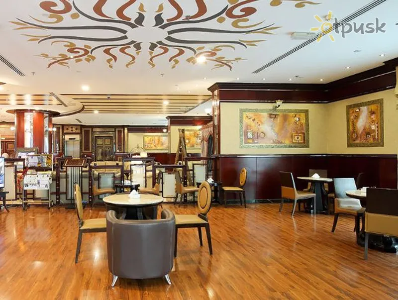 Фото отеля Al Bustan Tower Hotel Suites 3* Шарджа ОАЕ бари та ресторани