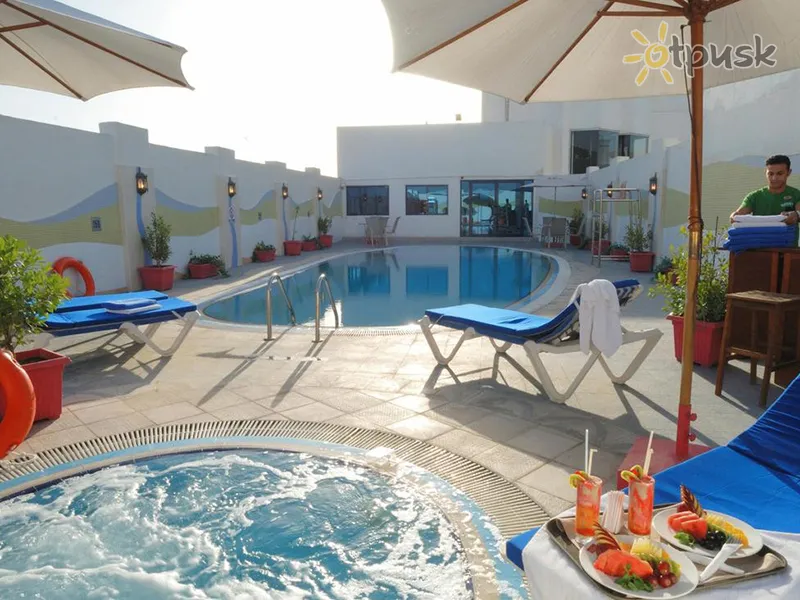 Фото отеля Al Jawhara Hotel Apartments 3* Дубай ОАЕ екстер'єр та басейни