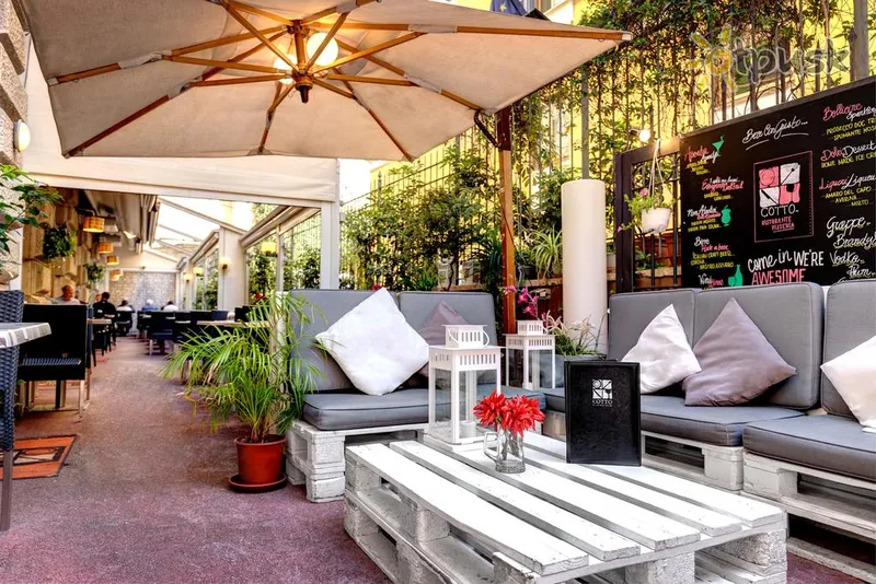 Фото отеля Dharma Luxury Hotel 4* Рим Італія бари та ресторани