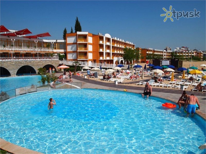 Фото отеля Nessebar Beach Hotel 3* Солнечный берег Болгария экстерьер и бассейны