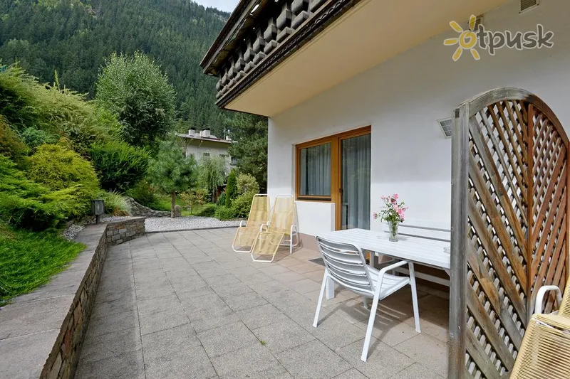 Фото отеля Landhaus Zum Griena Pension 1* Mayrhofen Austrija ārpuse un baseini