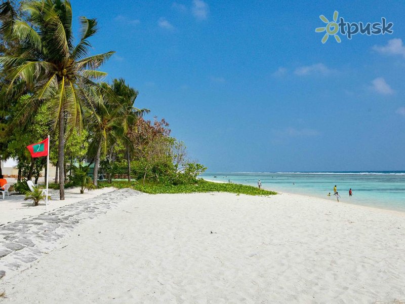 Фото отеля Coconut Tree Hulhuvilla Beach 3* Северный Мале Атолл Мальдивы пляж