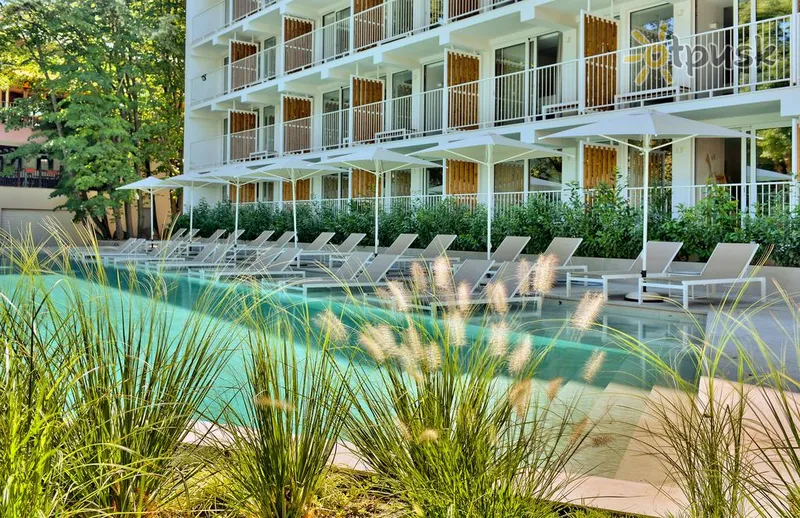 Фото отеля Ibis Styles Golden Sands Roomer Hotel 4* Auksinės smiltys Bulgarija išorė ir baseinai