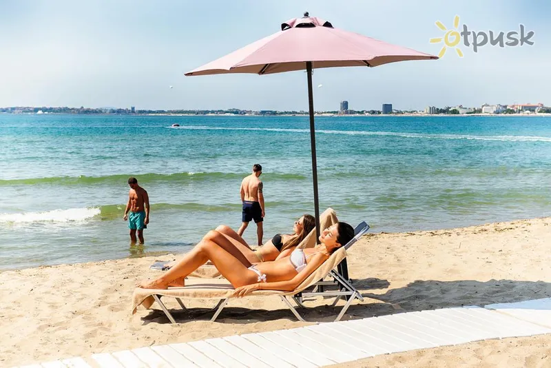 Фото отеля Secrets Sunny Beach Resort & Spa 5* Сонячний берег Болгарія пляж