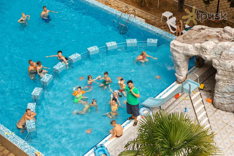 Фото отеля Грейс Кіпаріс 3* Адлер росія екстер'єр та басейни