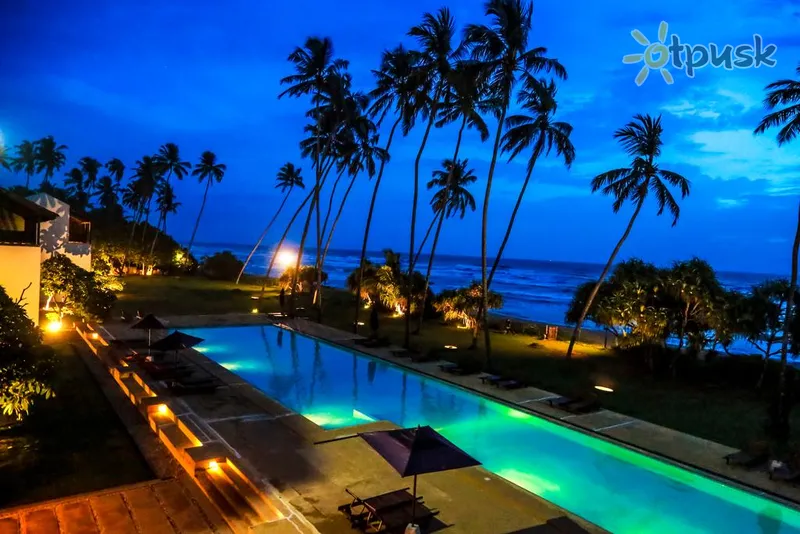 Фото отеля Oak Ray Haridra Beach Resort 4* Wadduwa Šri Lanka išorė ir baseinai