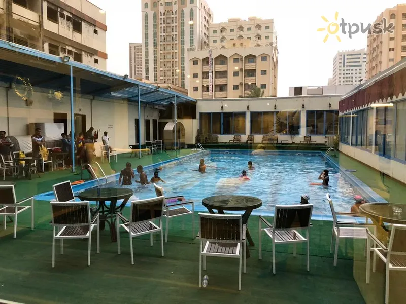 Фото отеля Al Bustan Hotel Flats 3* Шарджа ОАЕ екстер'єр та басейни