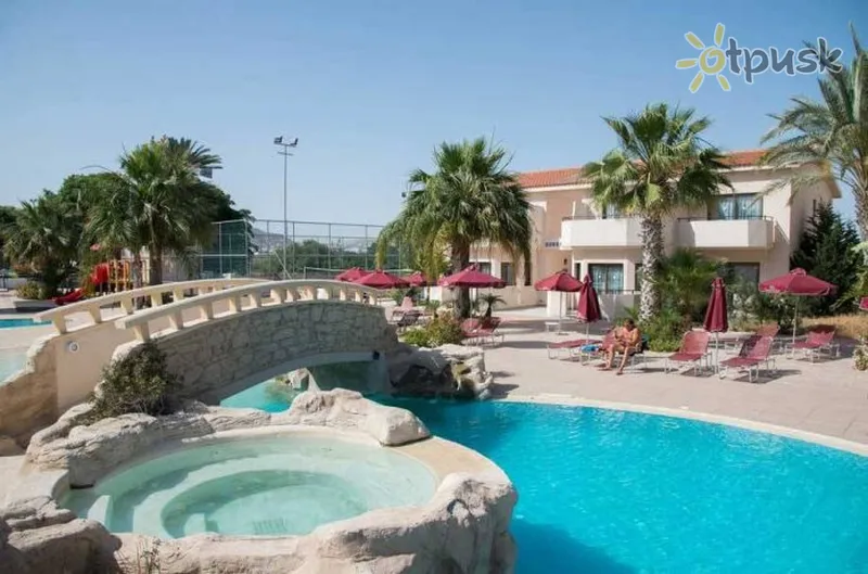 Фото отеля Crown Resorts Henipa 3* Ларнака Кипр экстерьер и бассейны