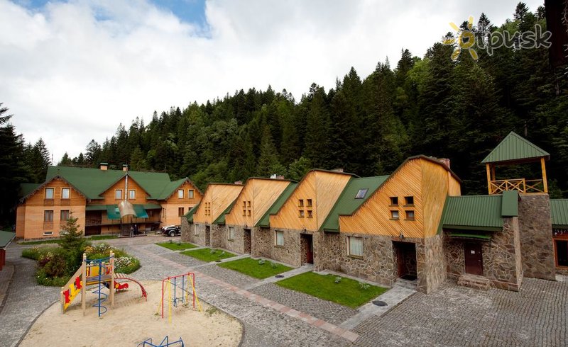 Фото отеля Лаванда Кантри Клаб 4* Татаров Украина - Карпаты экстерьер и бассейны