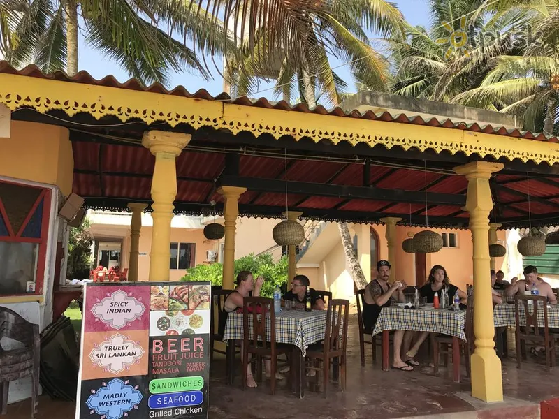 Фото отеля Paradiso Hotel 2* Hikaduva Šrilanka bāri un restorāni