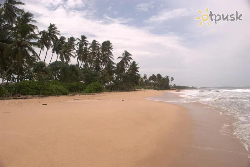 Фото отеля Serein Beach Hotel 4* Тангалле Шрі Ланка пляж