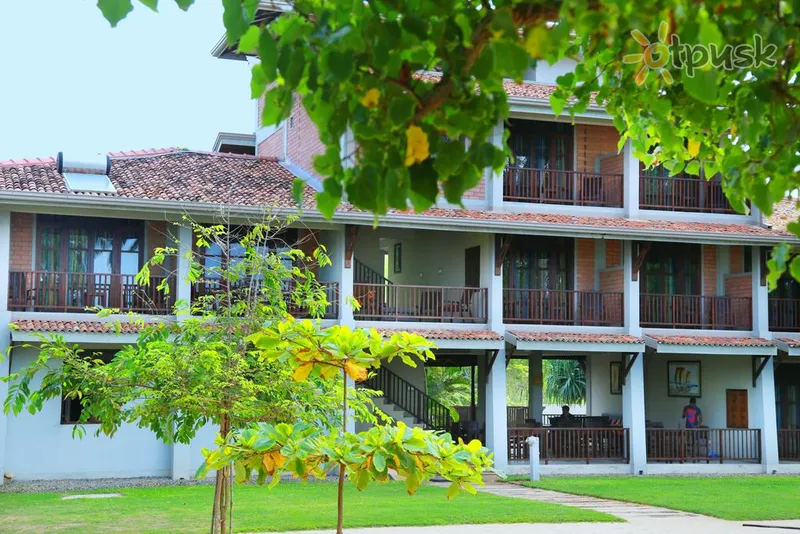Фото отеля Serein Beach Hotel 4* Tangalle Šrilanka ārpuse un baseini