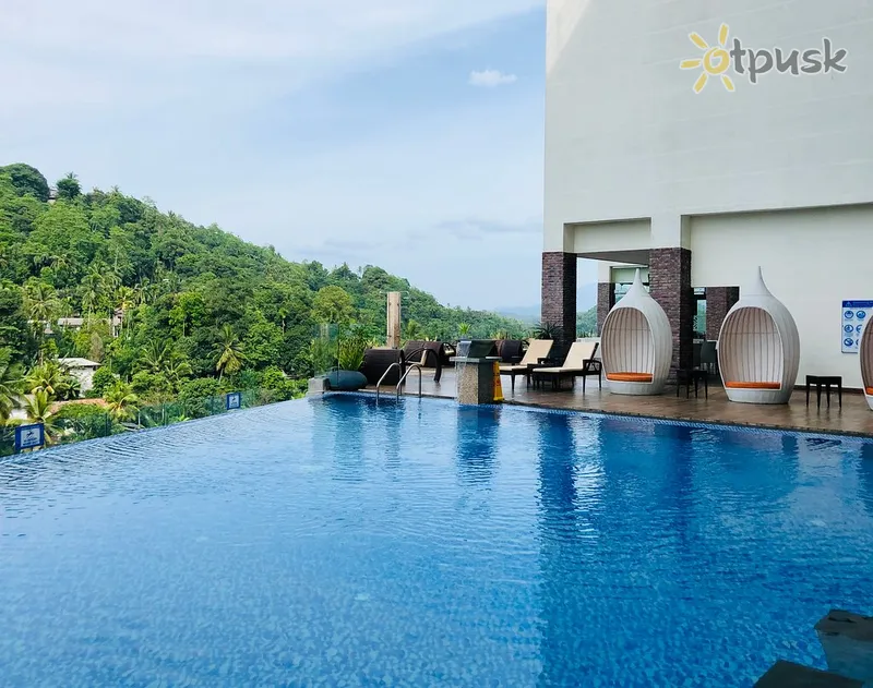Фото отеля The Golden Crown Hotel 5* Канді Шрі Ланка екстер'єр та басейни