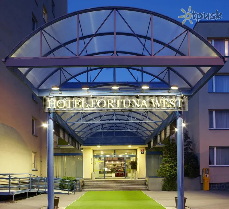 Фото отеля Fortuna West 3* Прага Чехия экстерьер и бассейны