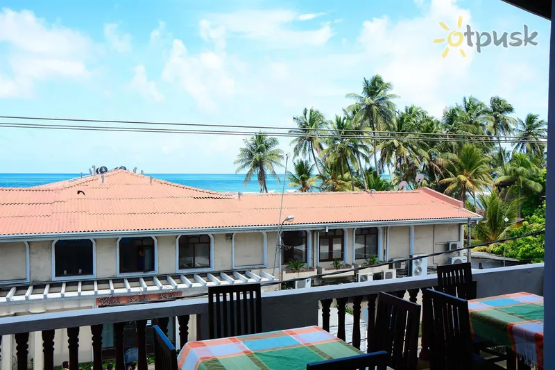 Фото отеля YKD Tourist Rest 2* Хіккадува Шрі Ланка бари та ресторани