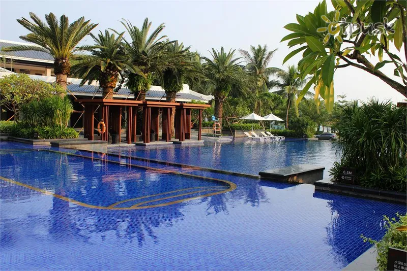 Фото отеля Jinghai Hotel & Resort 5* о. Хайнань Китай экстерьер и бассейны