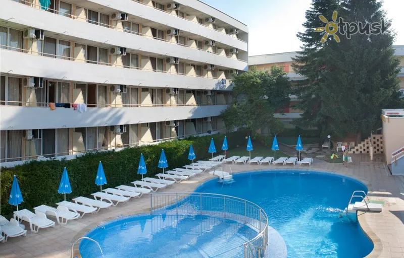 Фото отеля Оазис 3* Албена Болгарія екстер'єр та басейни