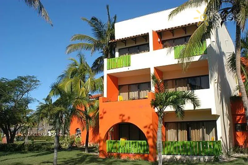 Фото отеля Brisas Santa Lucia 4* Камагуэй Куба экстерьер и бассейны