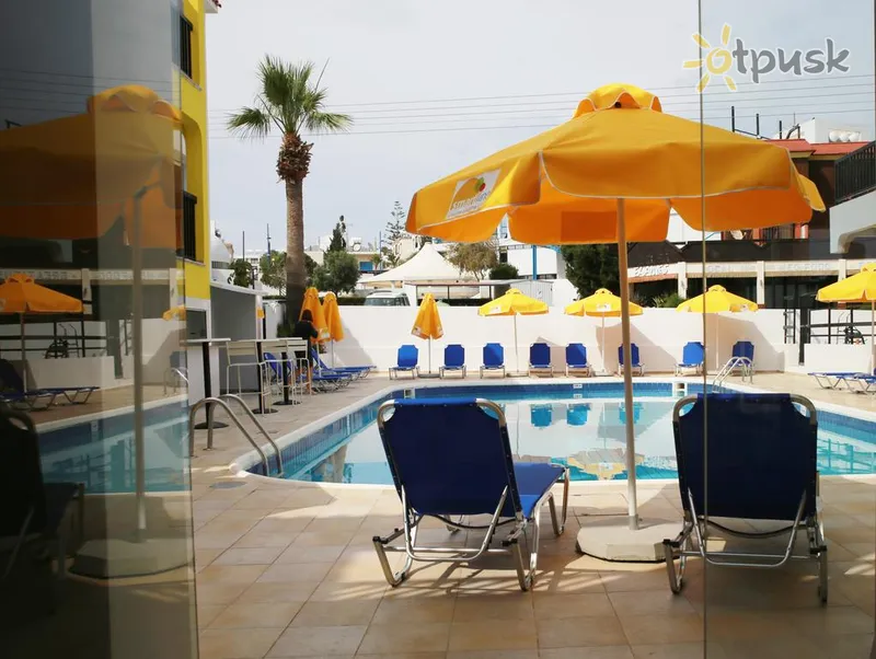 Фото отеля Sea Cleonapa Annex Hotel 3* Aija Napa Kipra ārpuse un baseini