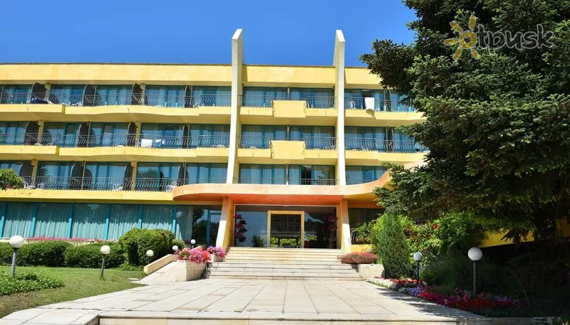 Фото отеля Ambassador Hotel 3* Золотые пески Болгария экстерьер и бассейны