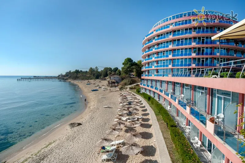 Фото отеля Sirius Beach Hotel & SPA 4* Св. Костянтин та Олена Болгарія пляж
