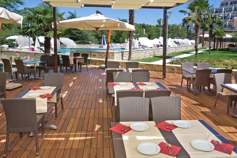 Фото отеля Mediteran Plava Laguna 3* Пореч Хорватия бары и рестораны