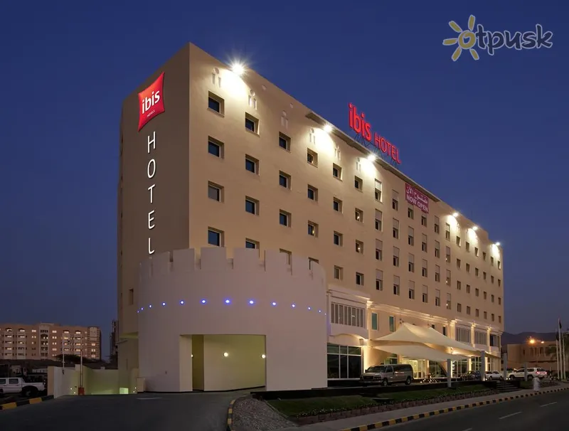 Фото отеля Ibis Muscat Hotel 3* Маскат Оман екстер'єр та басейни