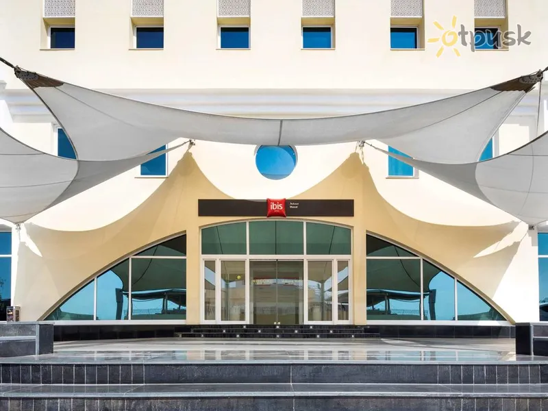 Фото отеля Ibis Muscat Hotel 3* Маскат Оман екстер'єр та басейни