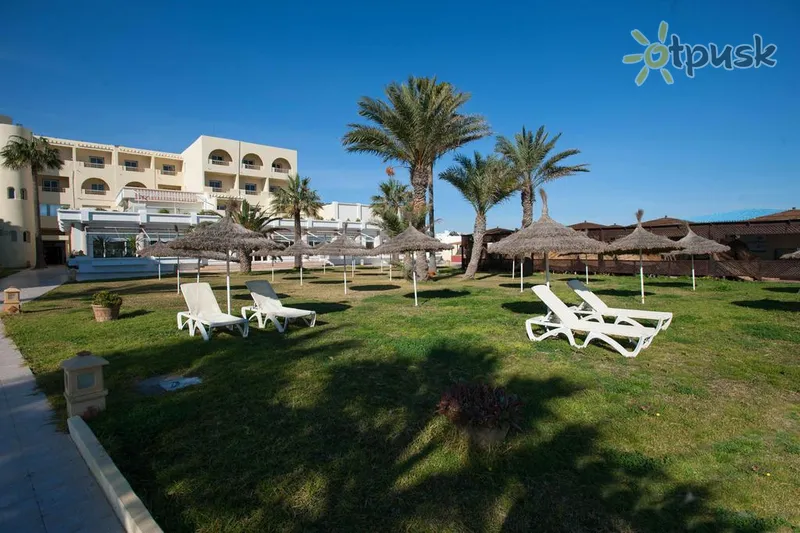 Фото отеля Palmyra Beach 3* Порт Эль Кантауи Тунис экстерьер и бассейны