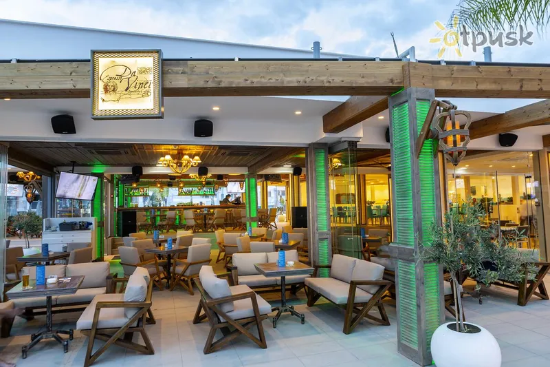 Фото отеля Limanaki Beach Hotel 3* Aija Napa Kipra bāri un restorāni