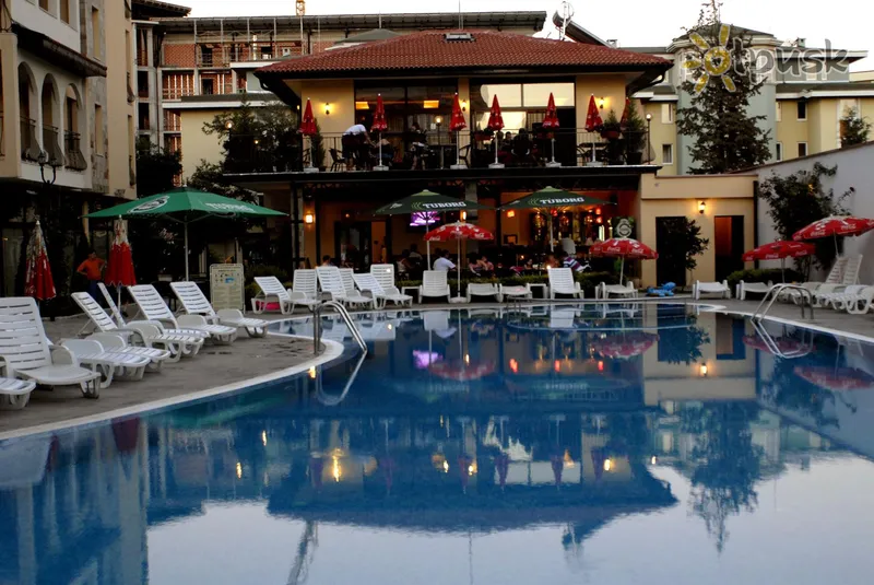 Фото отеля Rose Village Aparthotel 3* Saulainā pludmale Bulgārija ārpuse un baseini