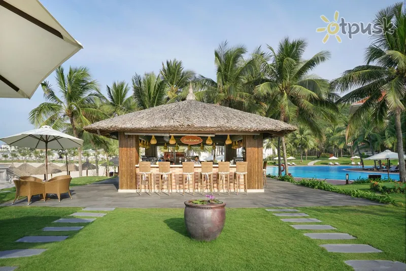 Фото отеля Vinpearl Nha Trang Resort 5* Нячанг В'єтнам екстер'єр та басейни