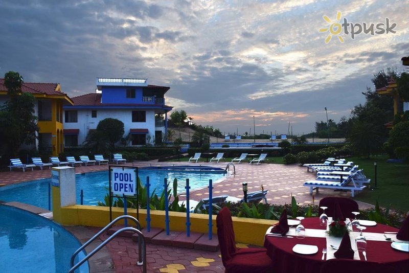 Фото отеля Baywatch Resort 4* Южный Гоа Индия экстерьер и бассейны