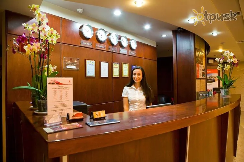 Фото отеля Прага 4* Ужгород Україна - Карпати лобі та інтер'єр