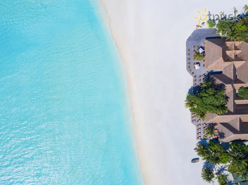 Фото отеля Meeru Island Resort & Spa 5* Ziemeļu Males atols Maldīvija pludmale