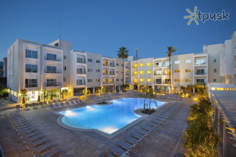 Фото отеля Smartline Mayfair Paphos 3* Пафос Кипр экстерьер и бассейны